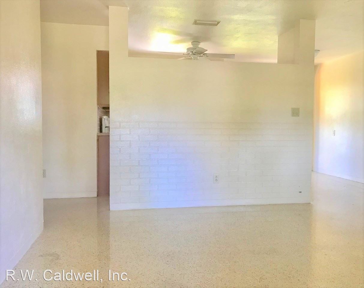 6564 26th Way N - Photo 3 of 21