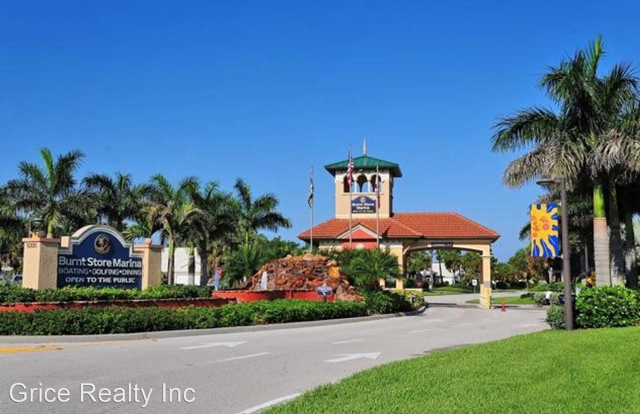 3170 Matecumbe Key Rd. - Photo 2 of 23