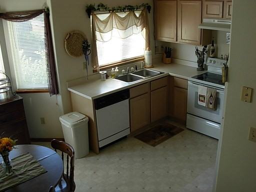 759 Descendant Dr - Photo 3 of 7