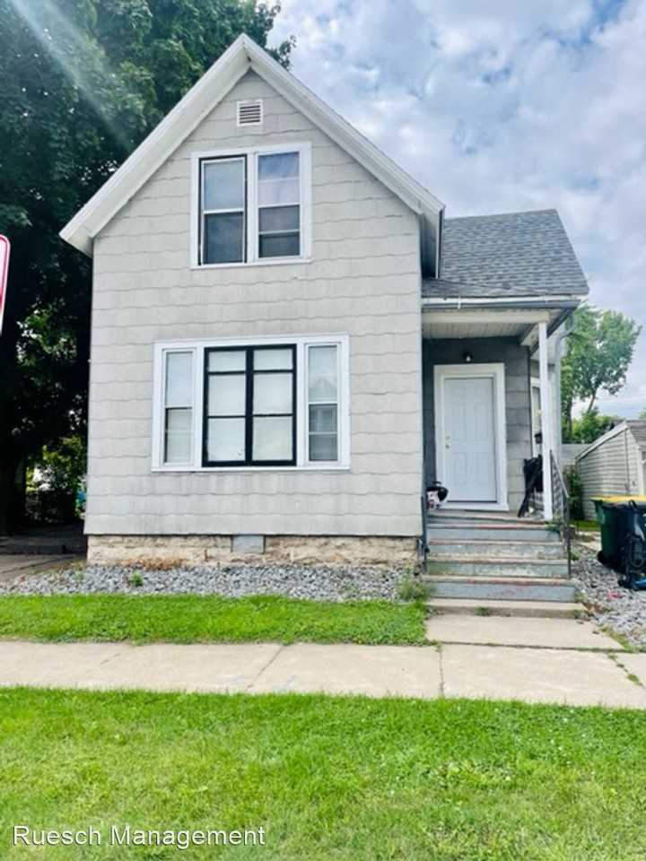 912 Doty St. - Photo 2 of 17