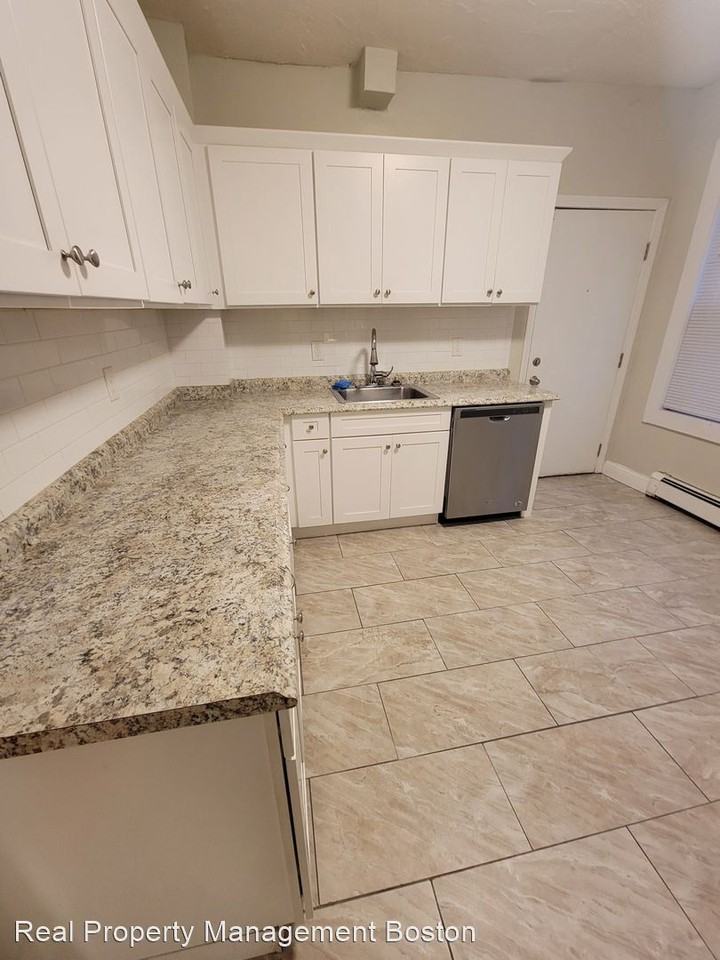 48 Fowler St - Photo 2 of 14