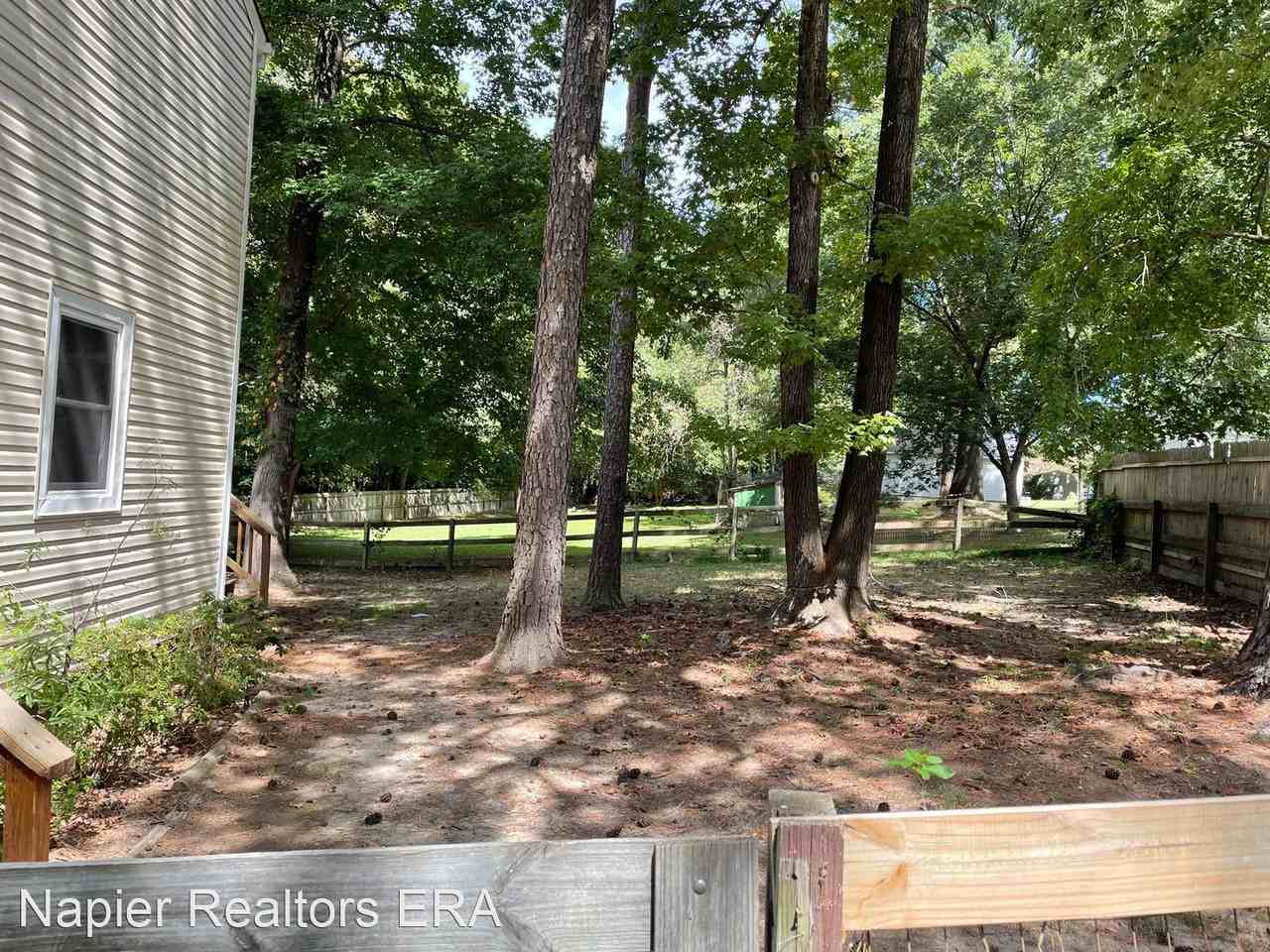 8312 Scottingham Dr - Photo 3 of 10