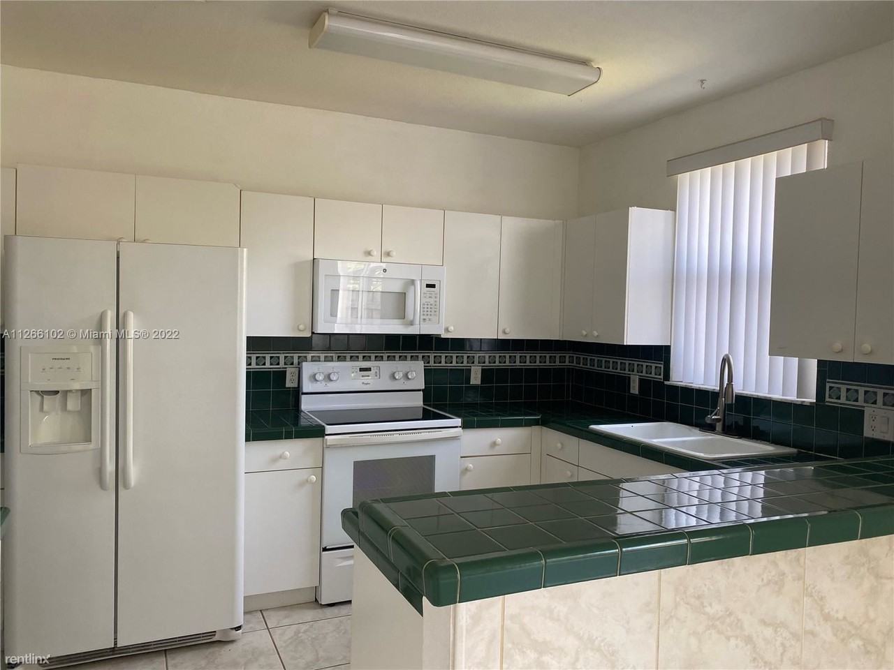 13485 Nw 9th Ct #13485 - Photo 3 of 10