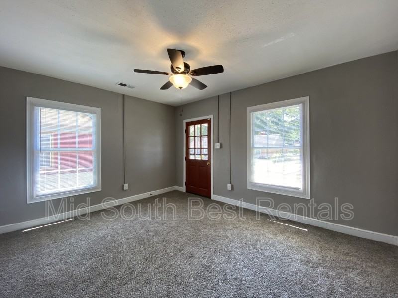 2300 Poe Ave - Photo 2 of 6