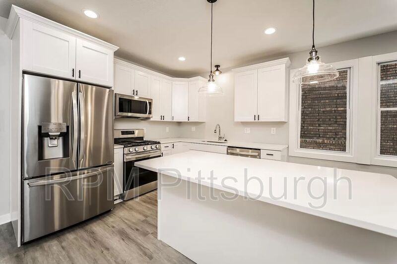 538 N Negley Ave - Photo 3 of 16