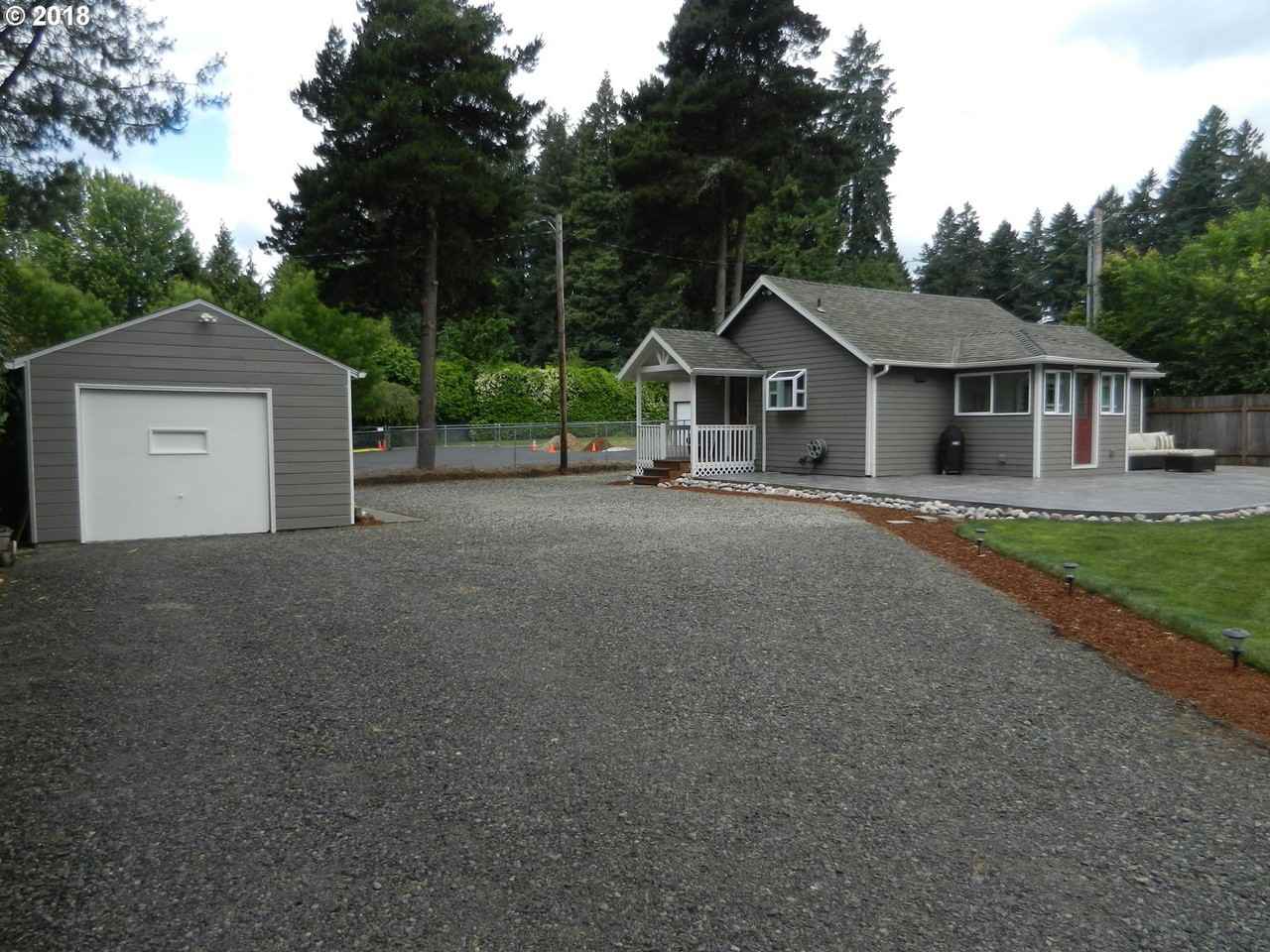 18605 Se Wilmot St - Photo 2 of 16