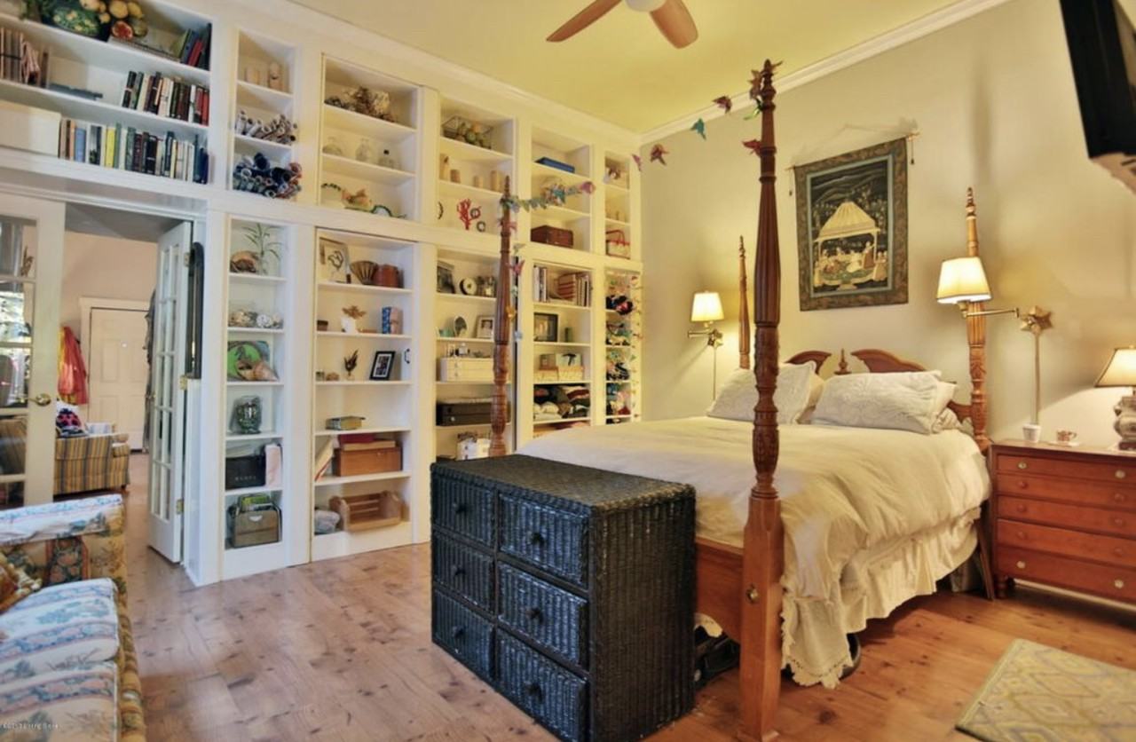 833 Franklin St - Photo 2 of 14