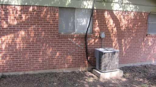 2709 SE 4th St - Photo 3 of 4