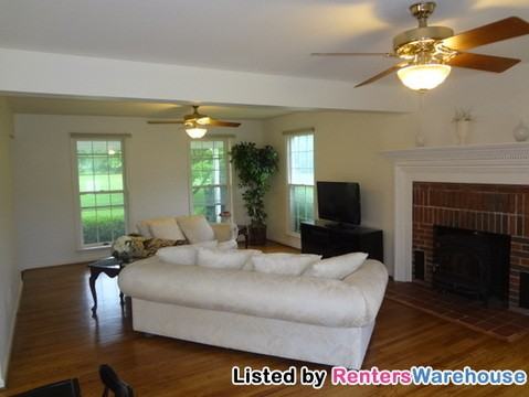 14586 Macclintock Ct - Photo 2 of 15