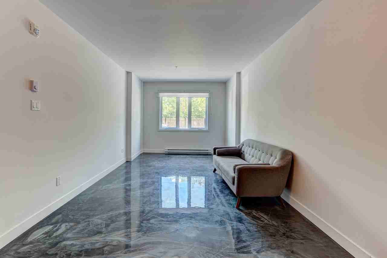 4315 Avenue de Courtrai #104