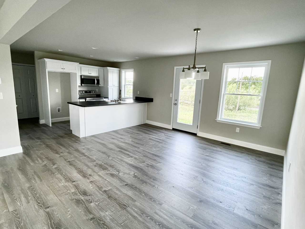 445 Smokering Dr #445 - Photo 3 of 5