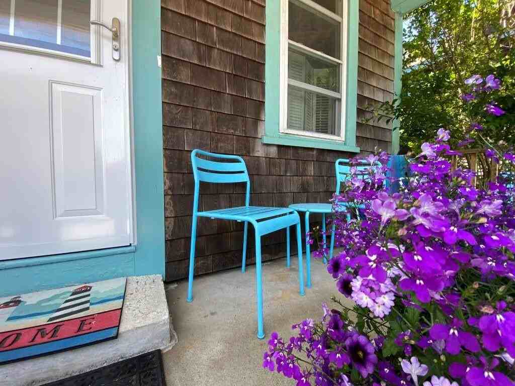 17 Warren Ave, Middletown, RI 02842 3 bedroom House Rental Zumper