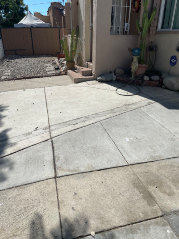 325 W 17th St - Photo 2 of 15