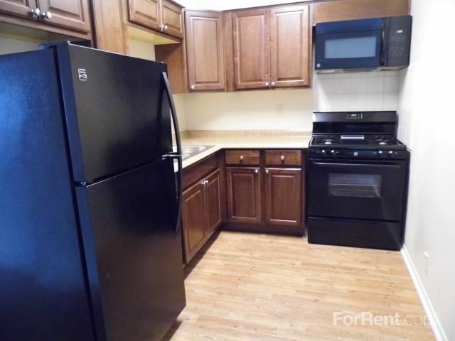 Warren Sandia - Photo 3 of 5