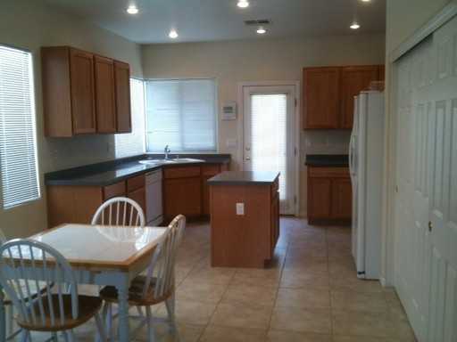 10524 Isola Bella St - Photo 3 of 7