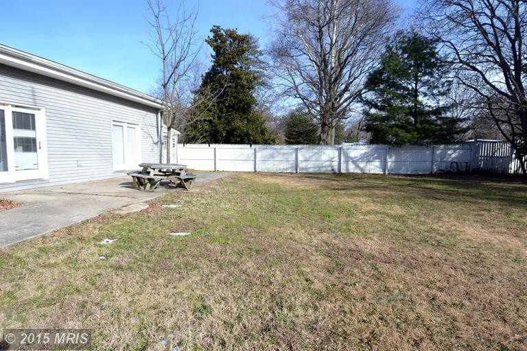 611 Tebbston Dr - Photo 2 of 9