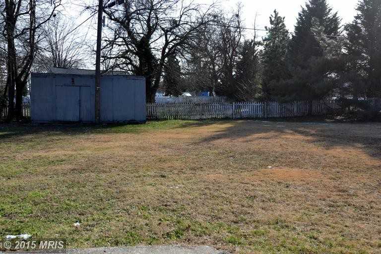 611 Tebbston Dr - Photo 3 of 9