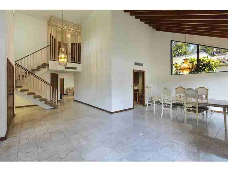 3321 Salzedo St - Photo 3 of 4