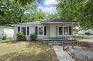 featured image of 4017 Mcvay St Sw