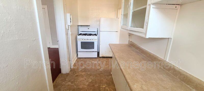 320 North Barcelona Street #2 - Photo 6 of 10