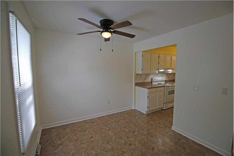 603 Colonial View Rd - Photo 3 of 39