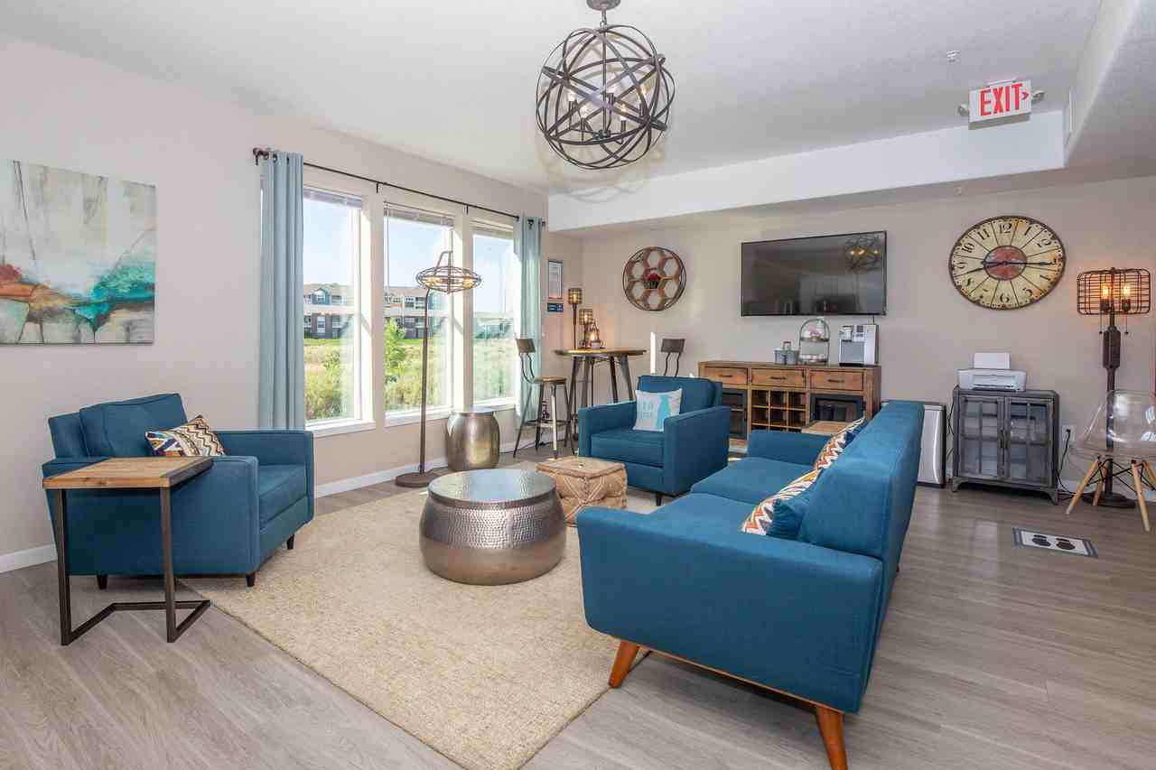 Parker Flats at Old Town - Photo 2 of 50