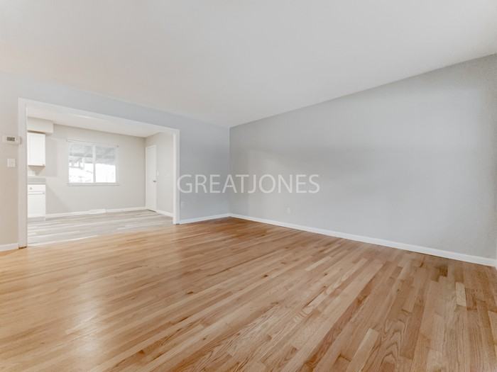 3232 Willow Ave - Photo 3 of 16