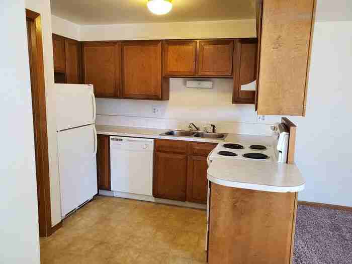 713 Garfield Ave #B4