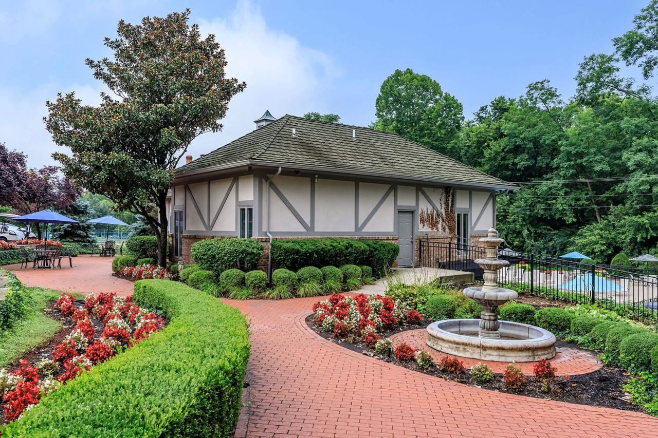 Arrowhead Apartments 800 Arrowhead Trl, Loveland, OH 45140 Zumper