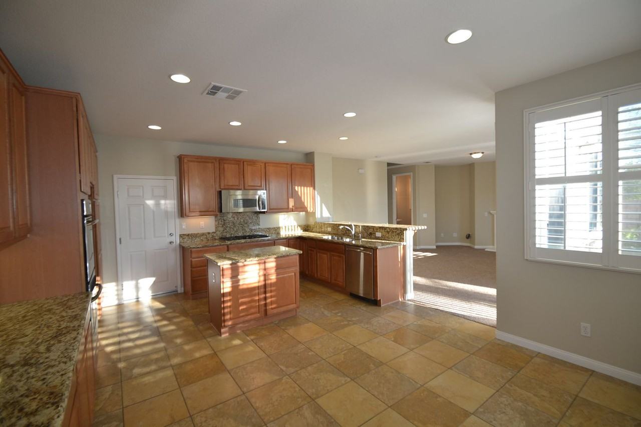 6002 Kittyhawk Way - Photo 2 of 9