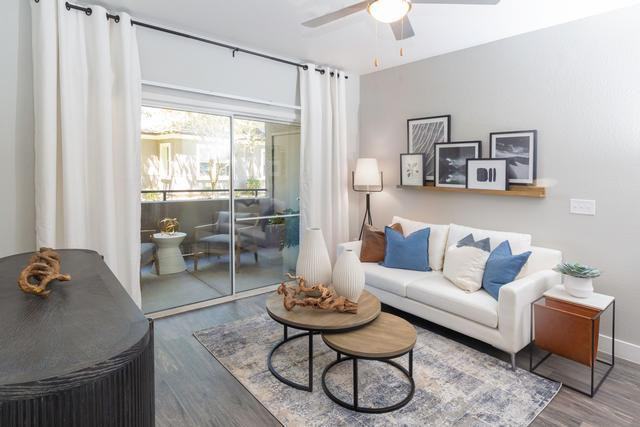 3010 W Yorkshire Dr - Photo 2 of 32