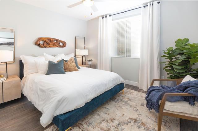 3010 W Yorkshire Dr - Photo 3 of 32