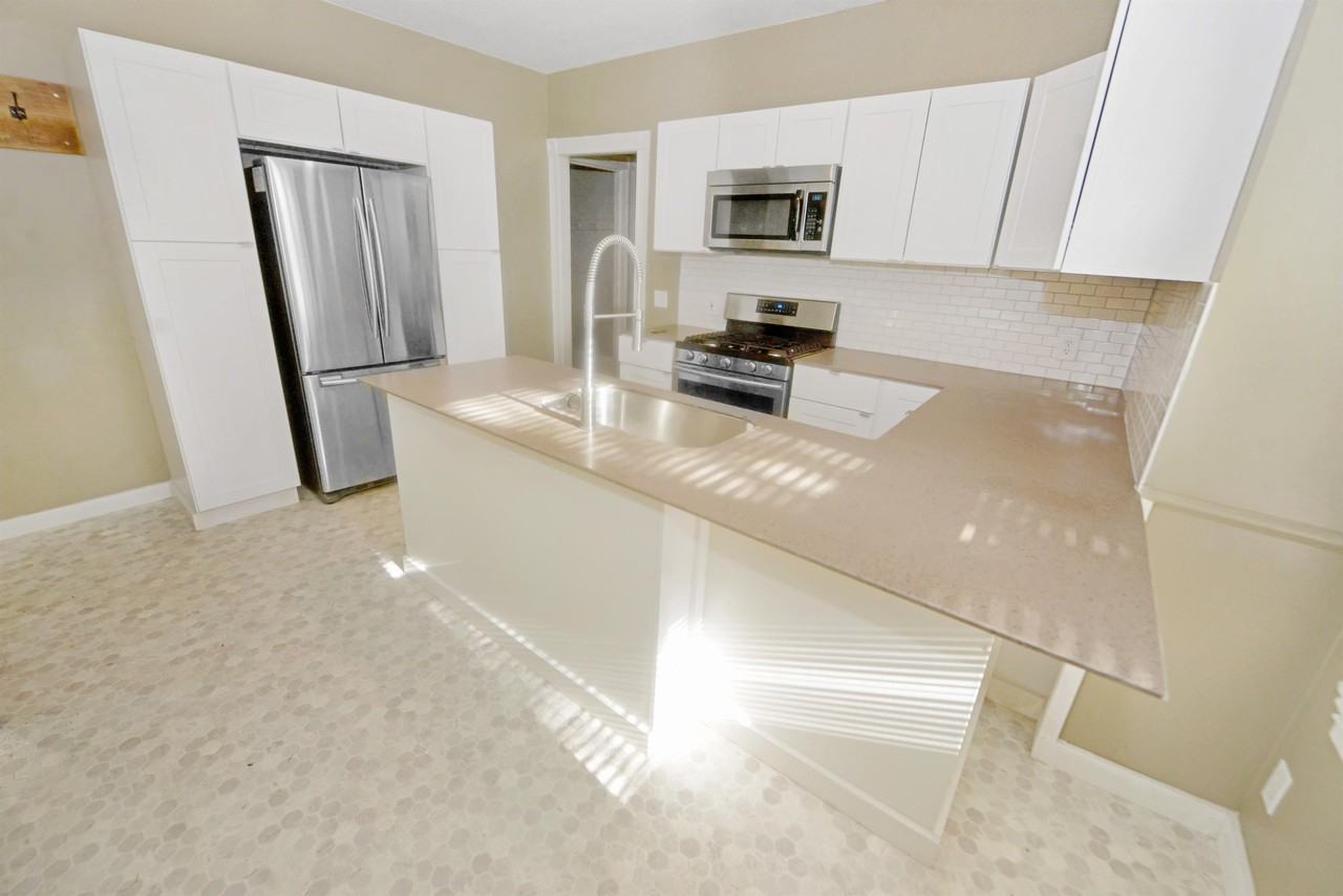 47 Prospect Avenue Southeast #47 - Photo 3 of 50