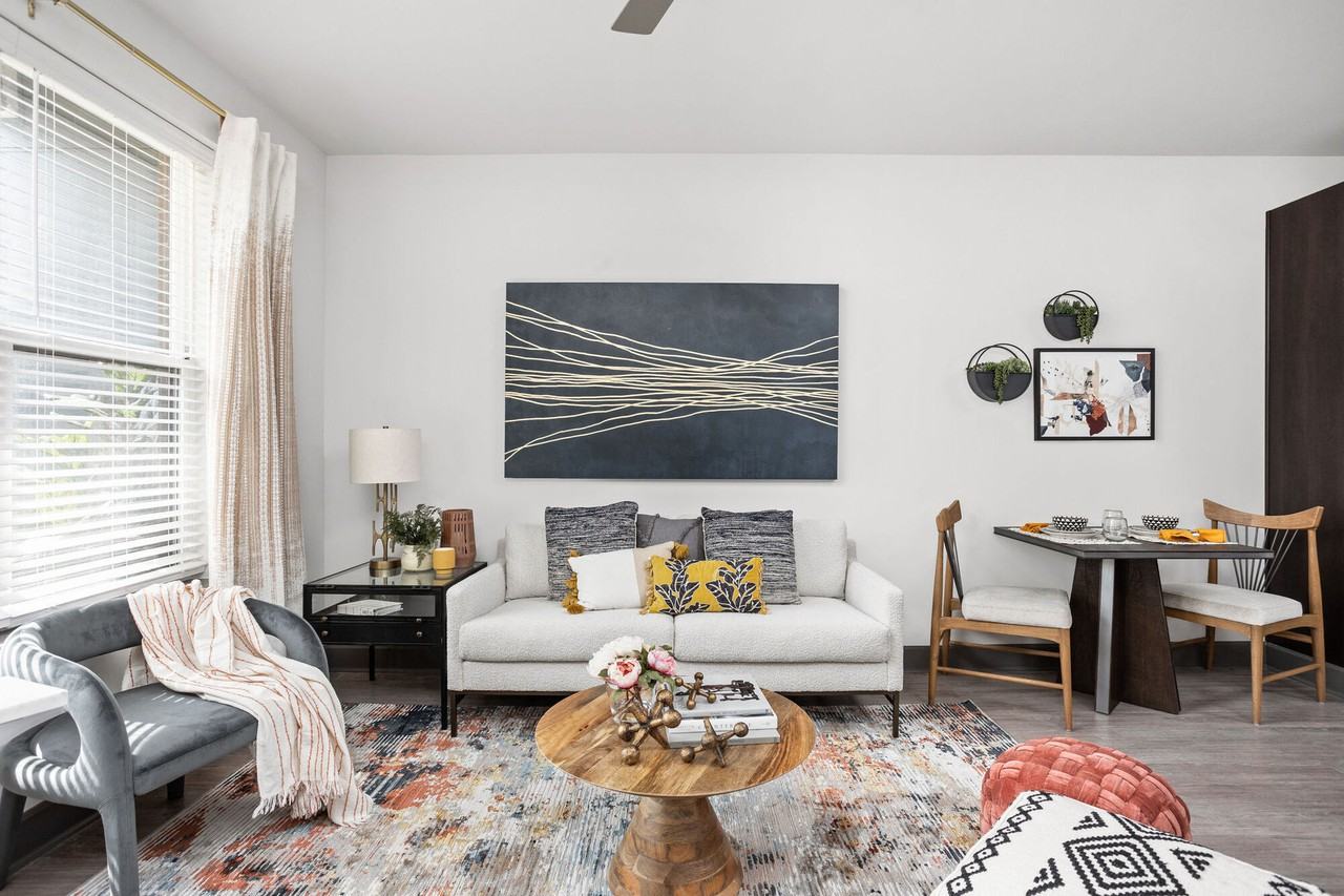 NEXUS Apartments of Noblesville - Photo 4 of 44