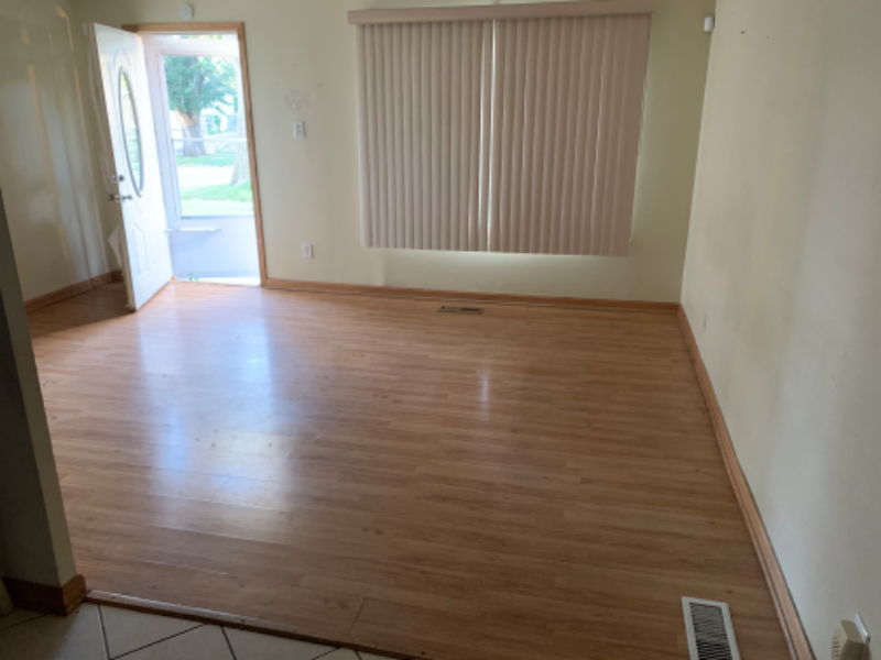 21606 Olivia Ave - Photo 3 of 15