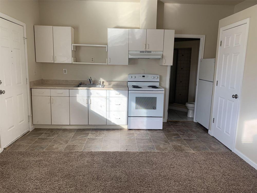 123 E Birch St - Photo 2 of 7