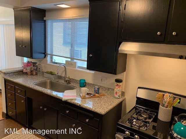 1711 Oxley St. - Photo 2 of 15