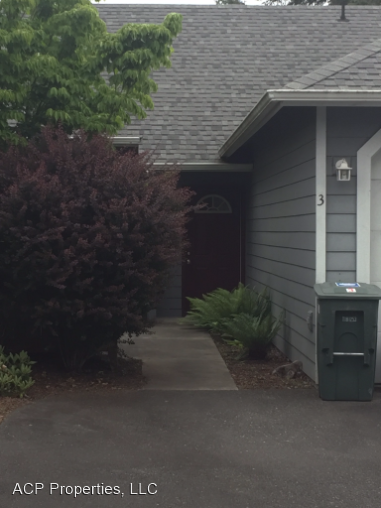 1319 E Maplewood - Photo 2 of 15