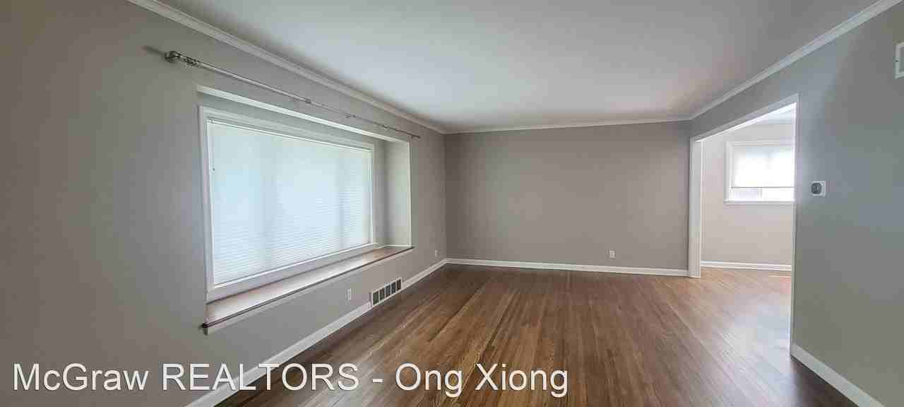 2735 E 53rd St - Photo 2 of 21