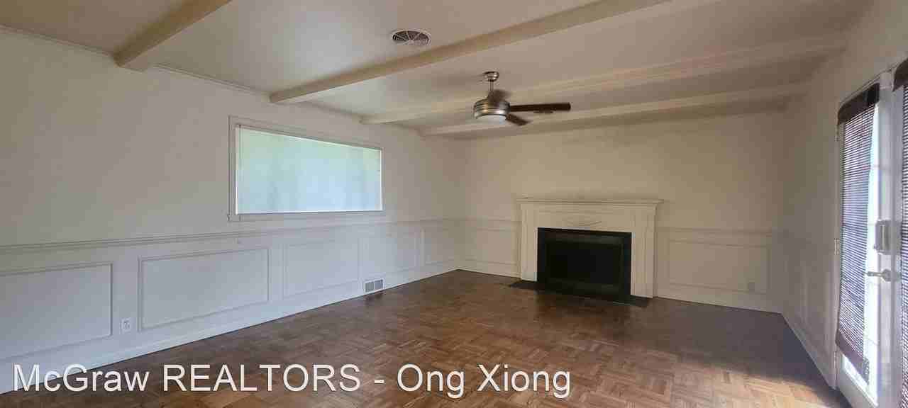 2735 E 53rd St - Photo 3 of 21