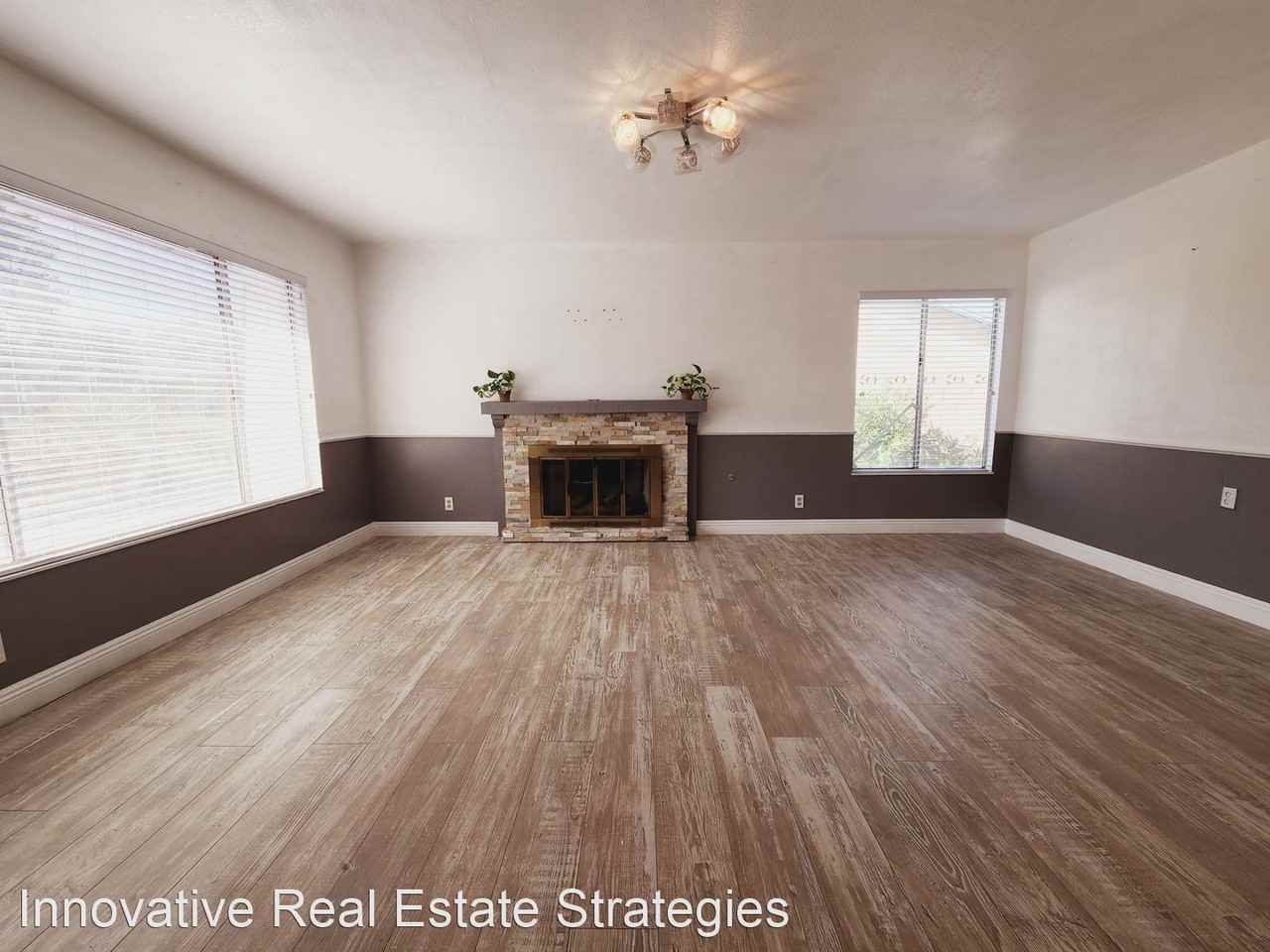 4602 Inland Ct - Photo 3 of 30