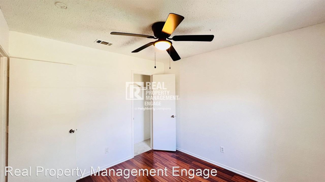 Newly Renovated 3-Bedroom Apartment in Rowlett - Photo 3 of 18
