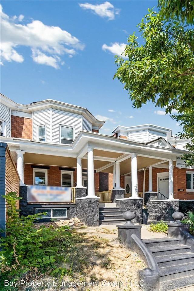 4622 York Rd - Photo 2 of 50