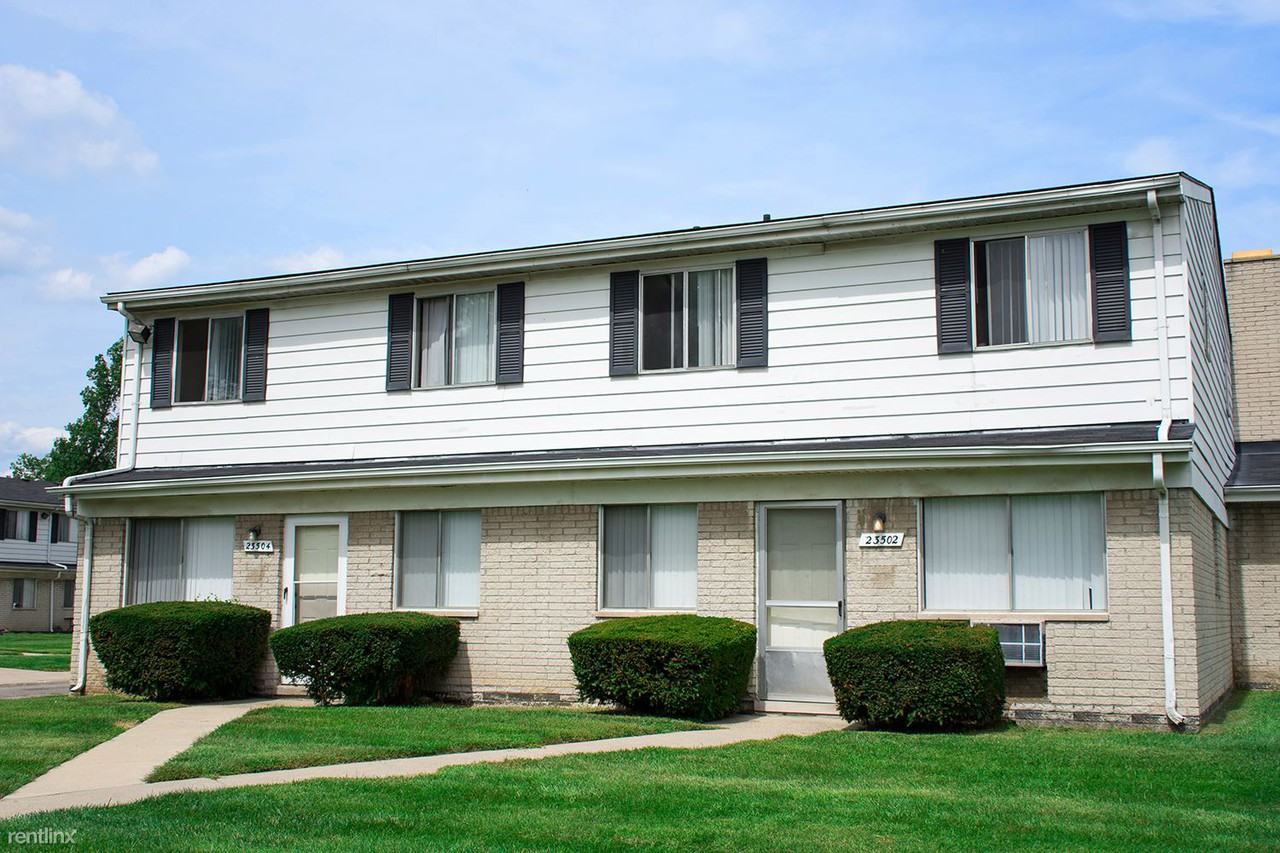 Taylor Park Townhomes - Photo 2 of 11