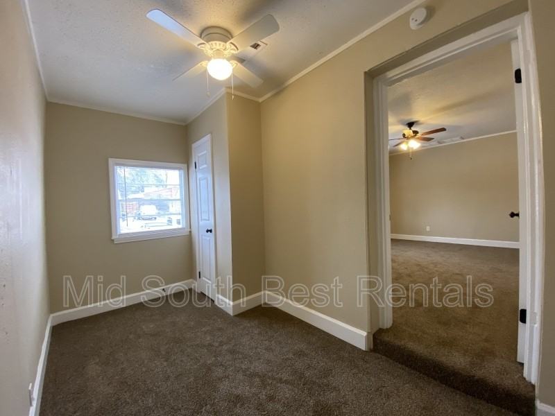 2311 Alameda Ave - Photo 6 of 8