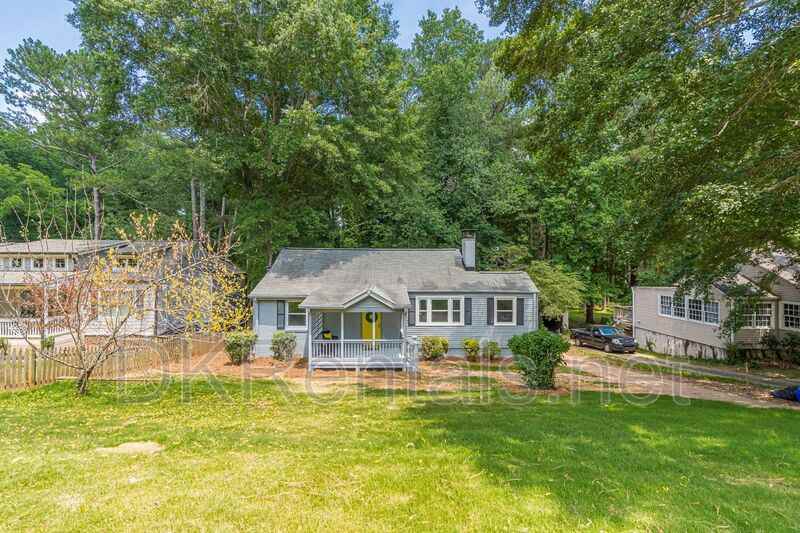 1226 Thomas Road - Photo 2 of 39