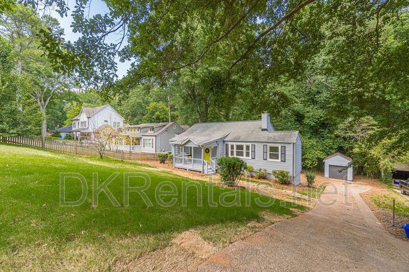 1226 Thomas Road - Photo 3 of 39