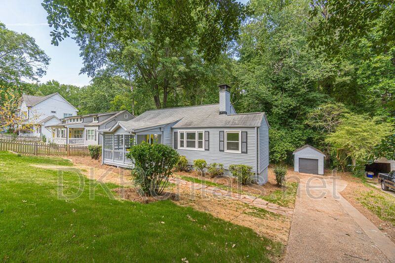 1226 Thomas Road - Photo 4 of 39