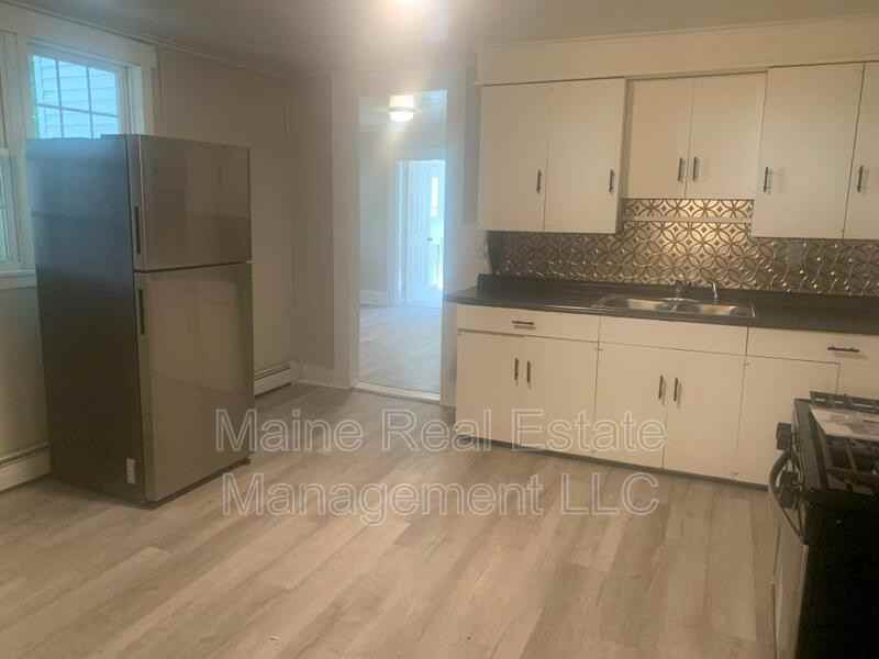 85 Cedar St - Photo 2 of 16