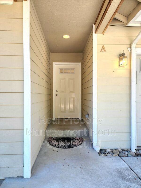 6624 206th Pl Ne #A - Photo 2 of 22